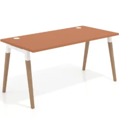 Mesa de despacho Arki, patas de madera maciza, fondo 80cm