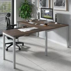 Mesa de dirección en L Kube fondo 100 con ala ancha, estructura aluminio