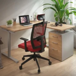 Mesa de Escritorio con cajones, fondo 68cm, estructura aluminio, ala corta, pedestal melamina