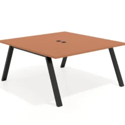 Mesa de oficina doble UvePro fondo 166, cantos rectos, estructura negra