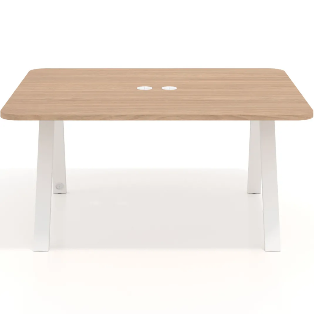 Mesa de oficina doble UvePro fondo 126, cantos redondeados, estructura blanca