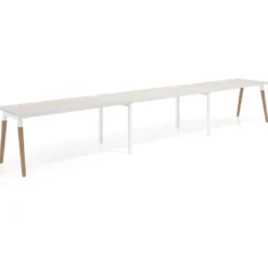 Mesa de oficina en continuidad Arki triple, patas de madera, fondo 80cm