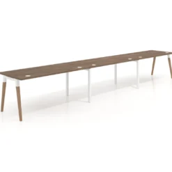 Mesa de oficina en continuidad Arki triple, patas de madera, fondo 80cm