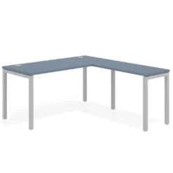 Mesa de oficina en L Kube fondo 68cm con ala estrecha, estructura aluminio