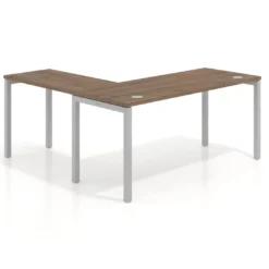 Mesa de oficina en L Kube fondo 68cm con ala estrecha, estructura aluminio