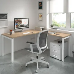 Mesa de oficina en L Kube fondo 68cm con ala estrecha, estructura blanco