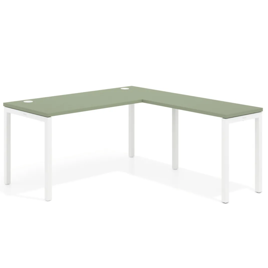 Mesa de oficina en L Kube fondo 68cm con ala estrecha, estructura blanco