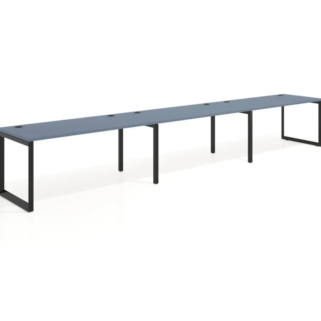 Mesa de oficina progresiva Delta triple, fondo 80cm, estructura negra