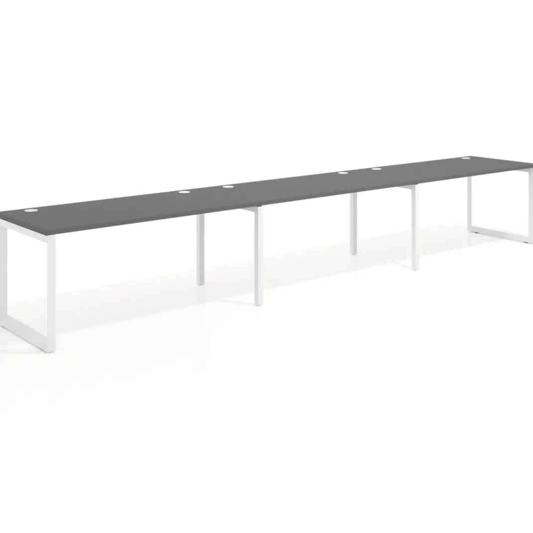 Mesa de oficina progresiva Delta triple, fondo 80cm, estructura blanca