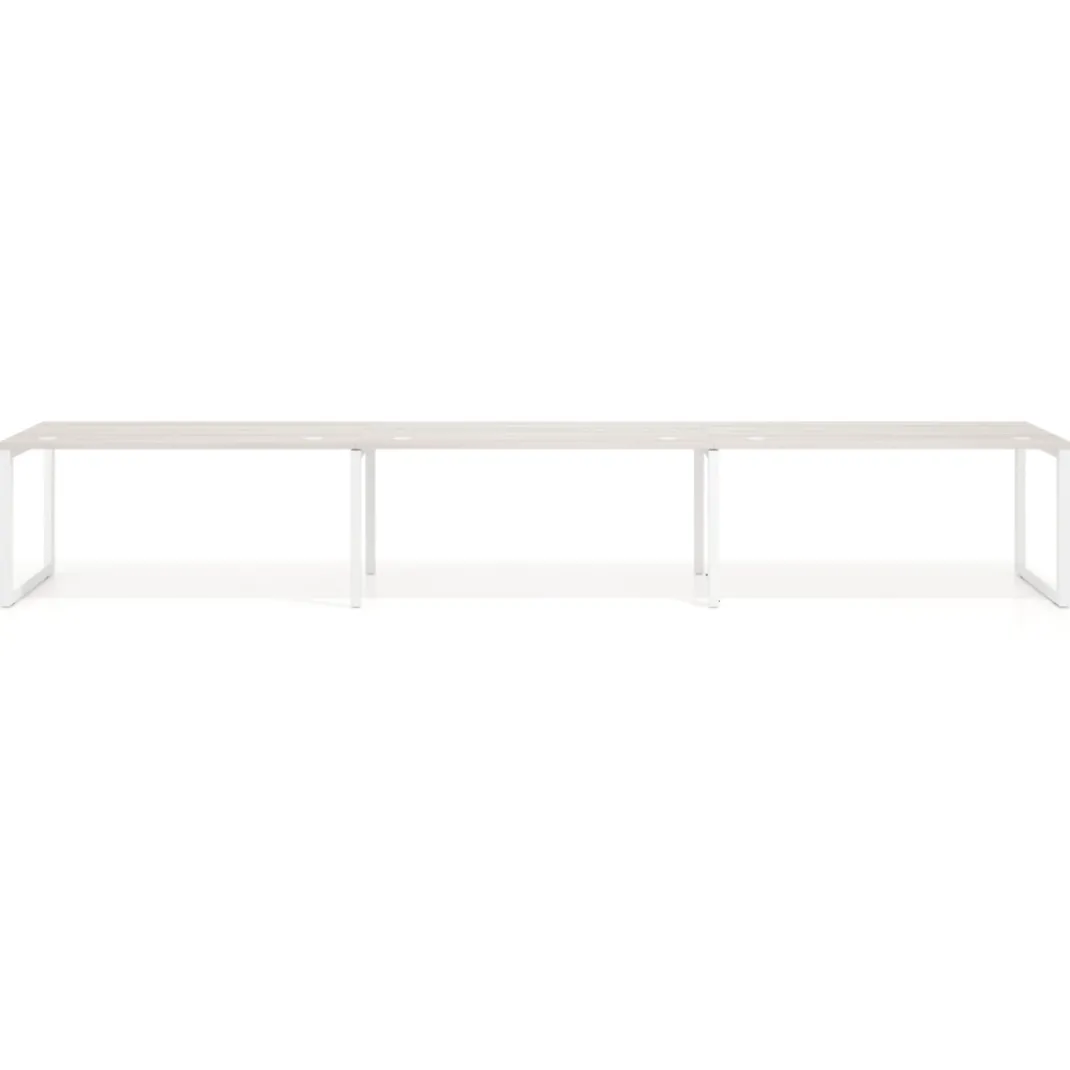 Mesa de oficina progresiva Delta triple, fondo 80cm, estructura blanca