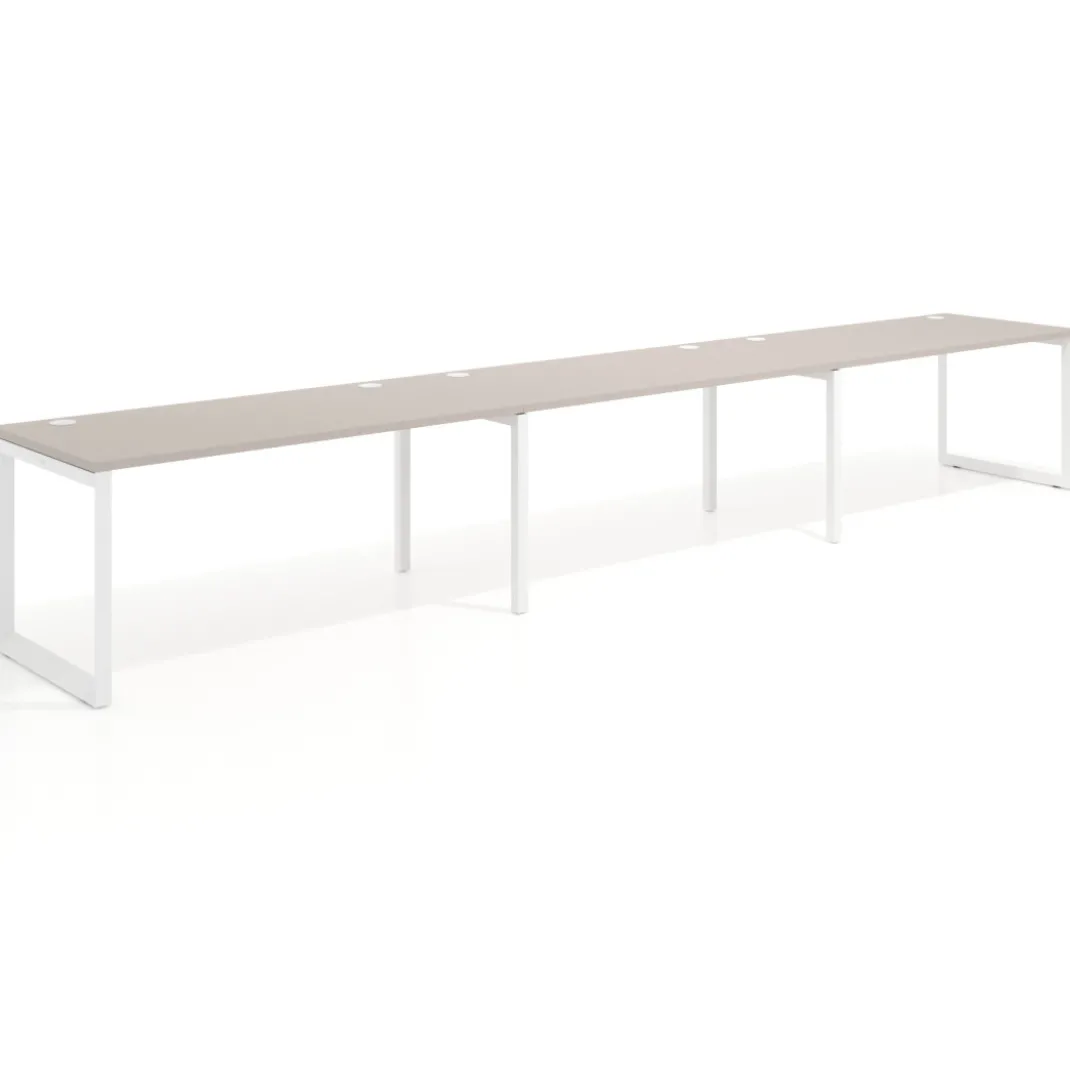 Mesa de oficina progresiva Delta triple, fondo 80cm, estructura blanca