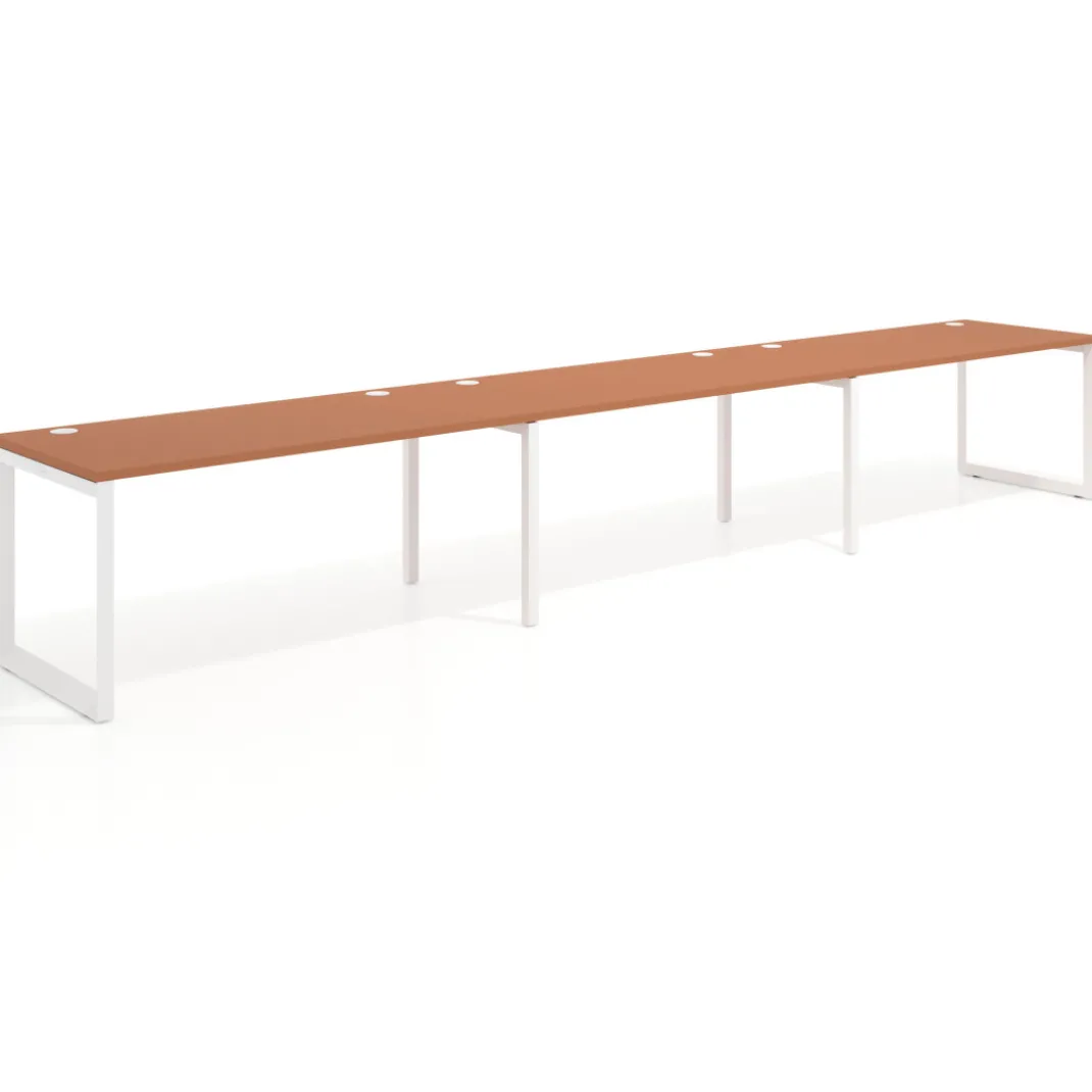 Mesa de oficina progresiva Delta triple, fondo 80cm, estructura blanca