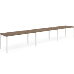 Mesa de oficina progresiva triple Kube, fondo 80cm, estructura blanca