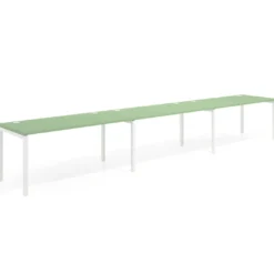 Mesa de oficina progresiva triple Kube, fondo 80cm, estructura blanca