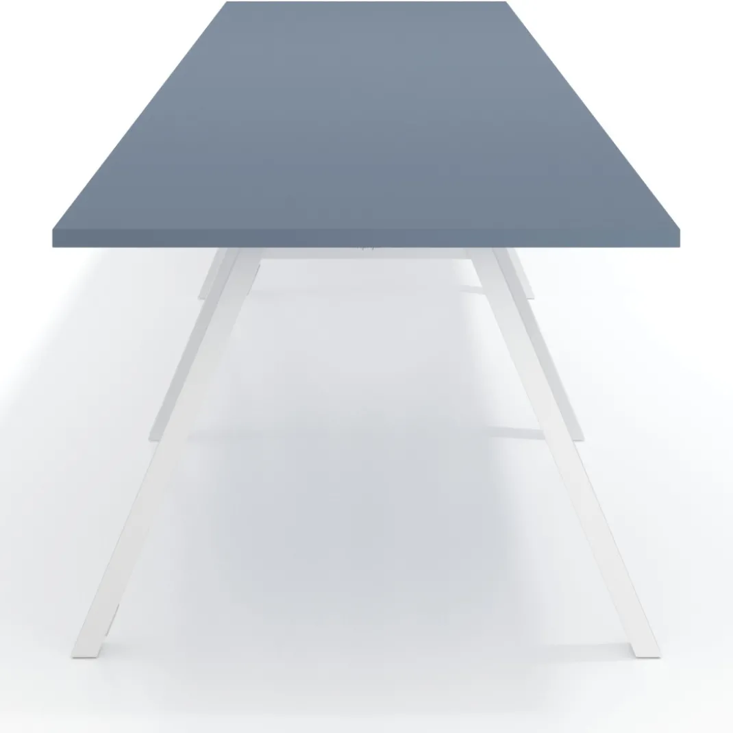 Mesa de oficina progresiva UvePro triple, fondo 100cm, estructura blanca