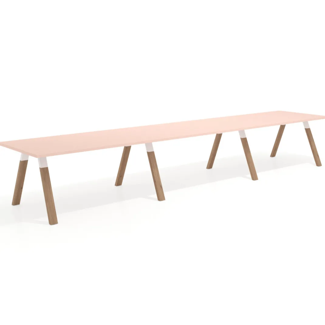 Mesa de oficina progresiva UvePro triple, fondo 100cm, estructura blanca, patas de madera