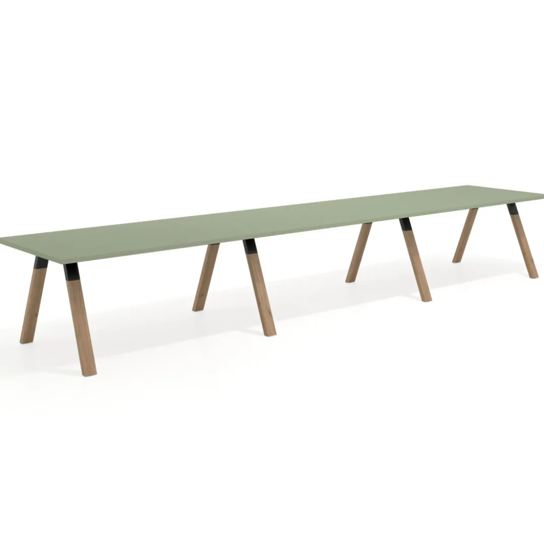 Mesa de oficina progresiva UvePro triple, fondo 100cm, estructura negra, patas de madera