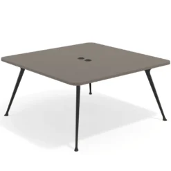 Mesa de reuniones Tekno, fondo 160, patas aluminio inyectado, estructura negra