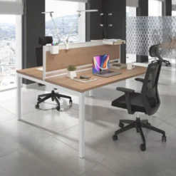 Mesa oficina multipuesto bench Kube fondo 142cm estructura blanca