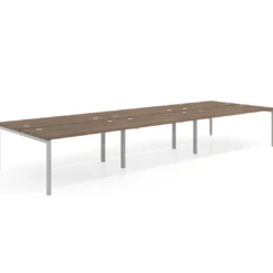 Mesa oficina multipuesto bench Kube triple, fondo 166 cm, estructura aluminio