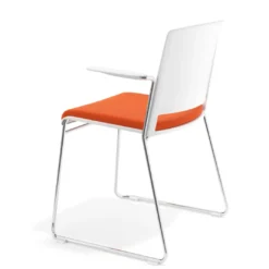 Silla Confidente tapizada con brazos Lotus