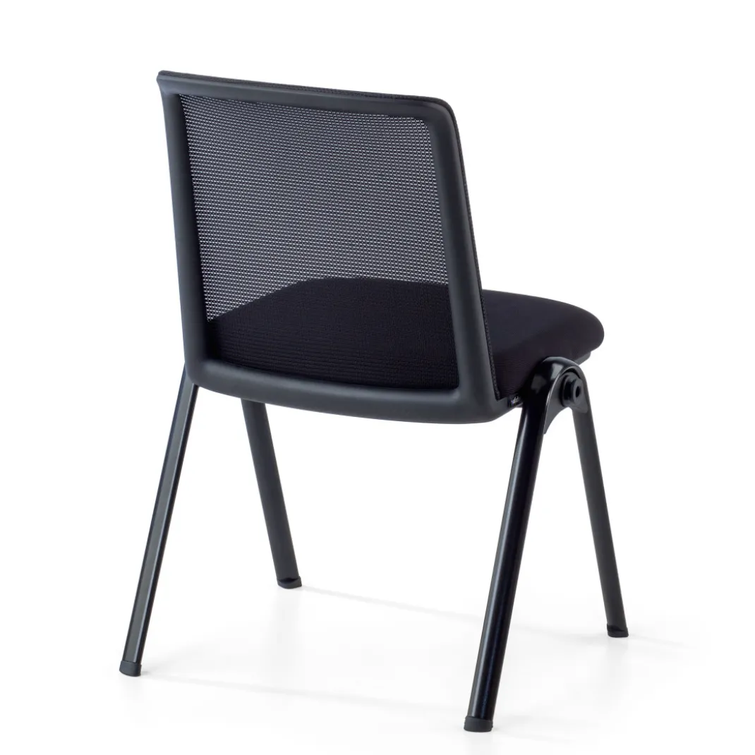Silla de conferencias Versa, respaldo de red, apilable