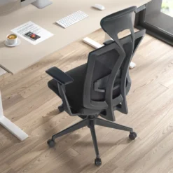 Silla de oficina Baron, reposacabezas, brazos 3D, red