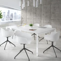 Silla de reuniones Elisa, base piramidal