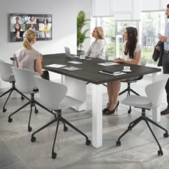Silla Giratoria Wendy, con ruedas