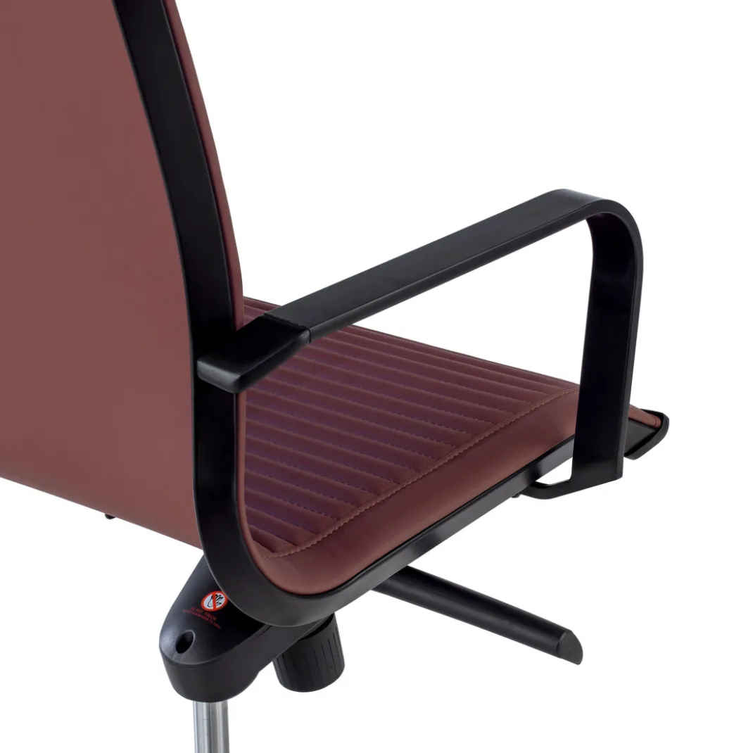 Silla oficina de diseño Croma, respaldo alto, estructura negra